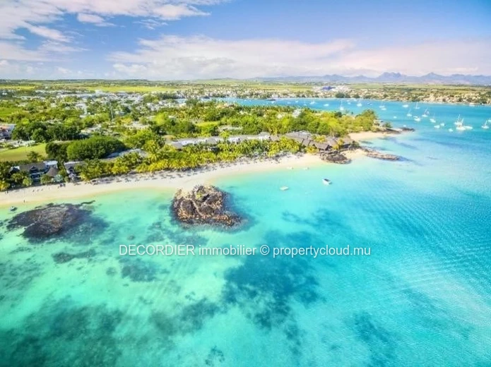 Terrain d'exception de 884 m² à quelques pas de la plage — Côte Nord