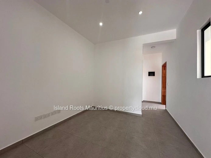 À vendre : belle maison de trois chambres avec piscine à Cap Malheureux.