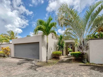 4 Bedroom Villa