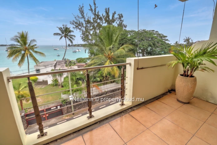 Sea View Apartment on Three Levels