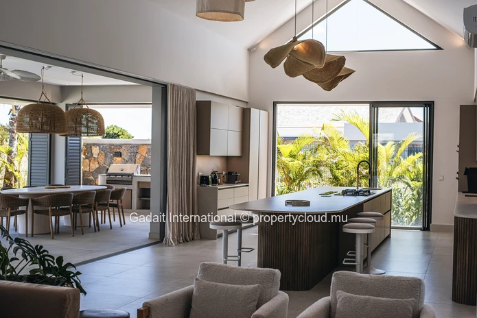 Luxury Short-Term Rental Villa in Mont Choisy Golf - 4 bedrooms and pool
