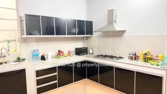Modern 3-Bedroom Fully Furnished Apartment for Rent – St Jean, Quatre Bornes