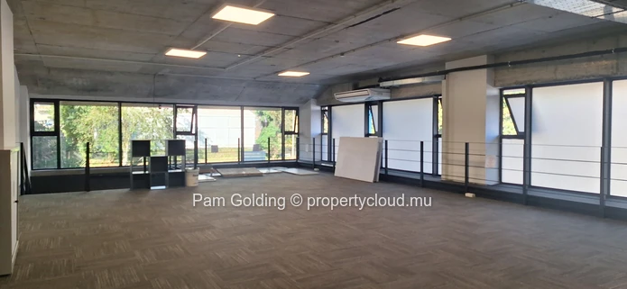 Bureaux d’exception à louer – IconEbene, Lot 441