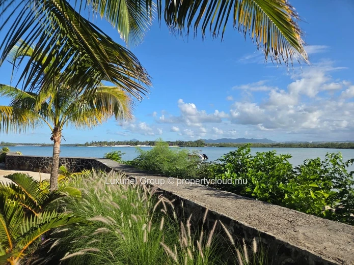 Villa D’Exception En Front De Mer À Poste Lafayette