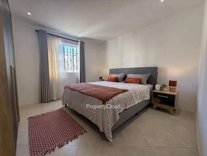 À Louer - Duplex De 3 Chambres - Grand Baie