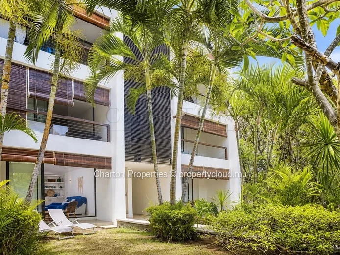 Élégant appartement de 1 chambre en rez-de-jardin à quelques pas des plages de Mont Choisy