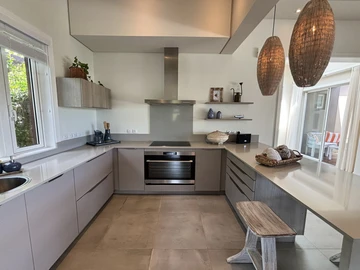 4 Bedroom Villa