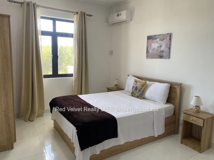 Appartement 3 Chambres à Louer – Flic en Flac | Vue sur Océan | Rs 45,000