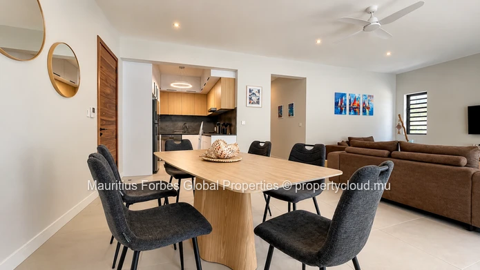 Élégante résidence de 3 chambres avec piscine privée, à quelques pas de la plage – Pointe aux Canonniers