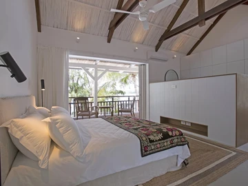 6 Bedroom Villa