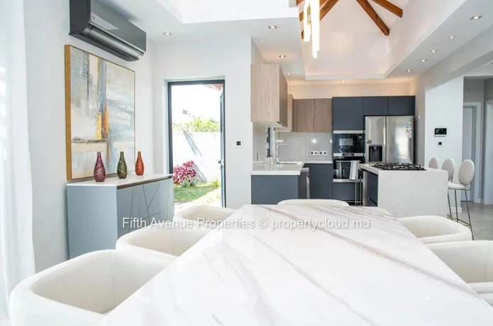 Flic En Flac - Villa De Prestige De 4 Chambres