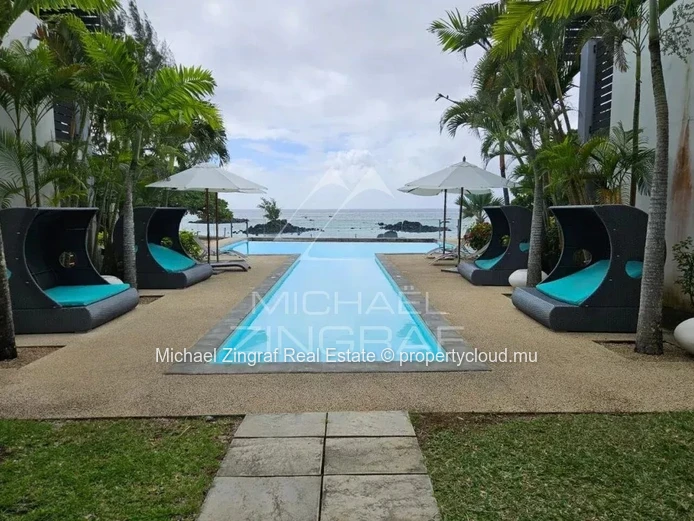 Penthouse d’Exception en Bord de Mer avec Vue Imprenable