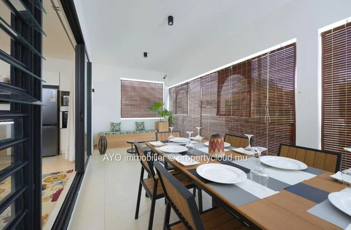 Penthouse de haut standing offrant 3 chambres avec vue sur mer à Trou aux Biches
