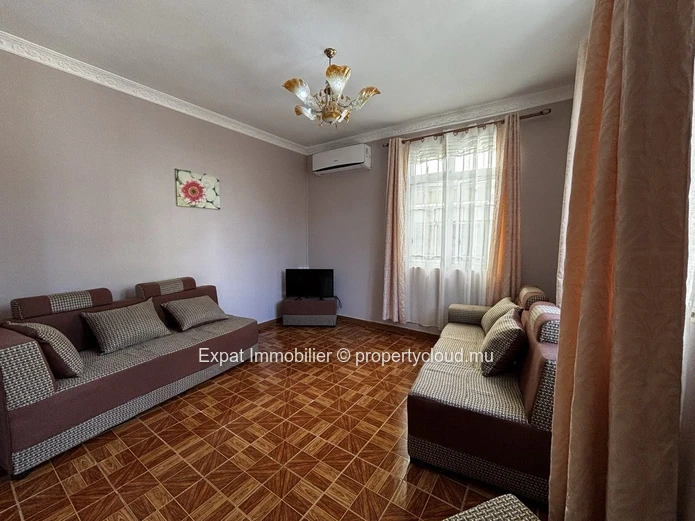 4-Bedroom House With Rooftop Near The Beach – Pereybere