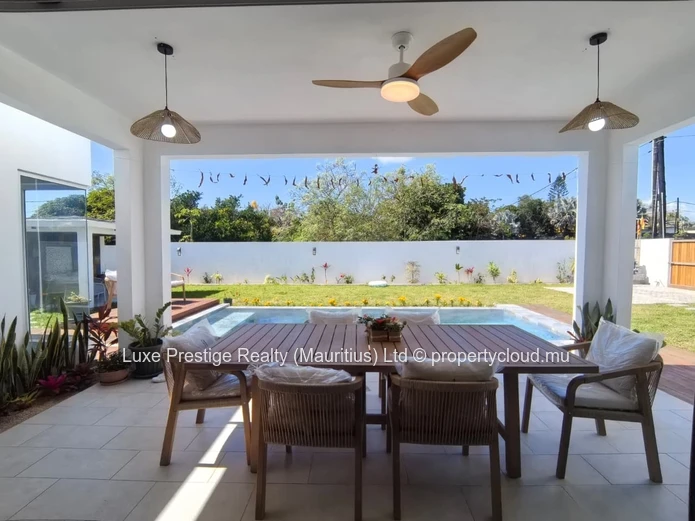 Brand-New Luxury 4-Bedroom Ensuite Villa for Rent in Mont Pascal | 15 Perches | Near Grand Baie & Northfields Interna...