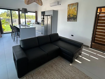 Charming Villa for Sale – Pereybere Modern Comfort | Private Pool | Peaceful Setting