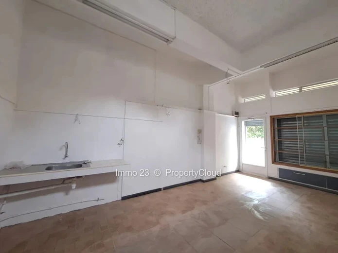 Commercial Space - 25m2 - Curepipe