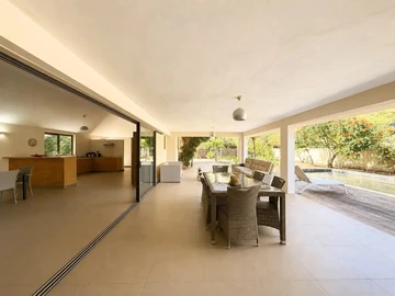 4 Bedroom Villa