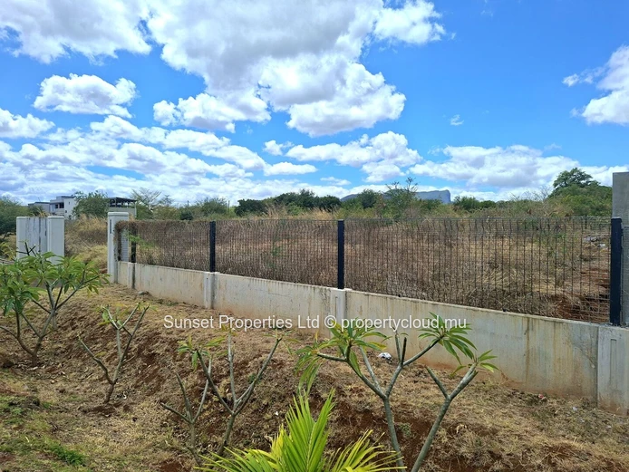 Magenta Parkside | Flic en Flac