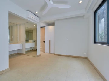 4 Bedroom Townhouse, Duplex