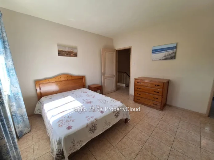 Maisons / Villas - 4 chambres - Calodyne