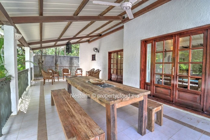 Villa de 5 chambres au style bohème & balinais avec piscine