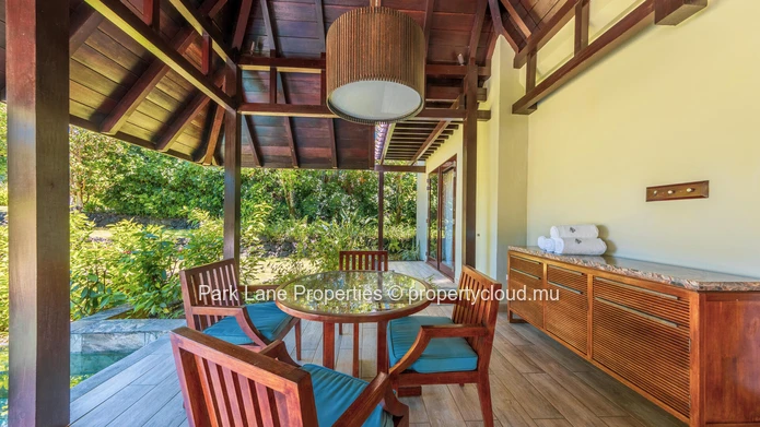Luxury IRS Four Seasons Villa Suite with Private Pool, Golf & Ocean Views