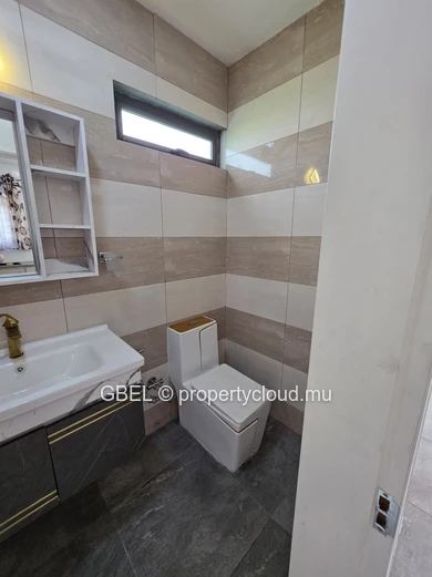 Villa meublée 2 chambres, mezzanine lumineuse — Forest Side, Curepipe