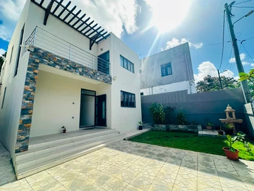 4 Bedroom Villa