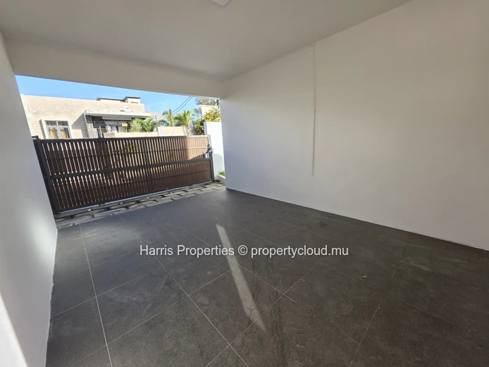 Brand new individual duplex for sale in Grand Baie