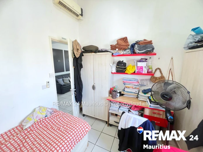 Furnished 2-Bedroom Apartment in Grand Baie - Steps from La Croisette Mall & Super U - Ideal for Air