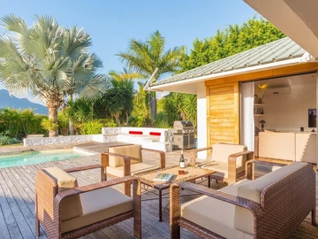 4 Bedroom Villa