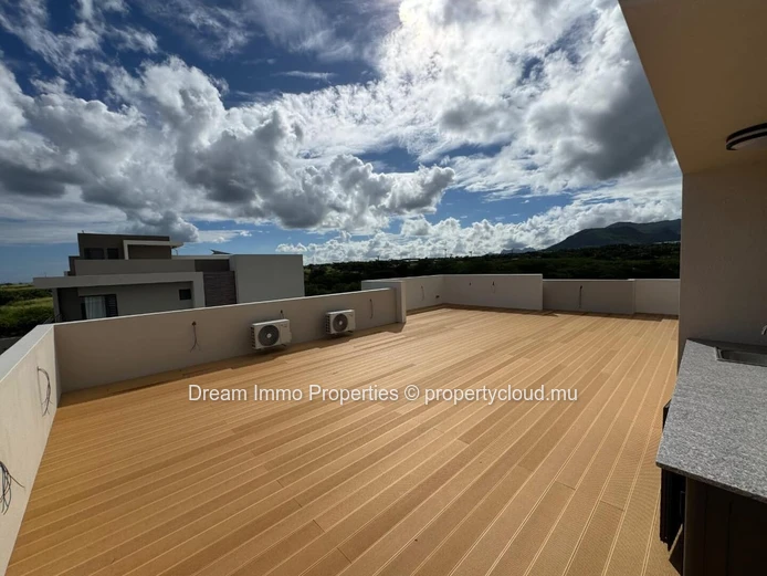 New Penthouse With Access To Private Rooftop With Sea & Mountain Views In Flic En Flac - Mauritius