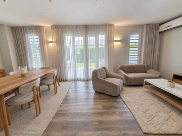 3 Bedroom Townhouse, Duplex