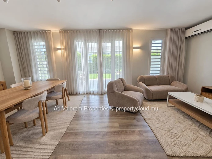 A LOUER - Joli duplex de 3 chambres avec jardin privatif au cœur de Moka (Mandat exclusif)