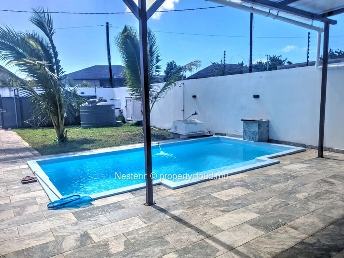 Charming 4-Bedroom Villa with Open Living & Private Garden