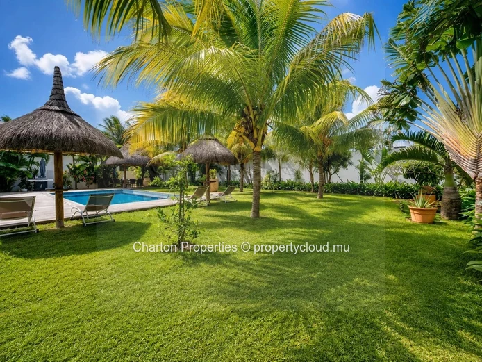 Villa de prestige 4 chambres en pleine propriété à Grand Baie
