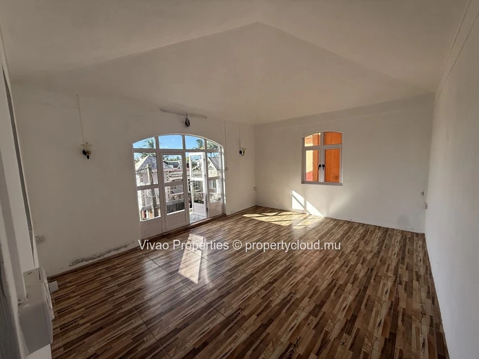 5-Office Workspace for Rent in Flacq
