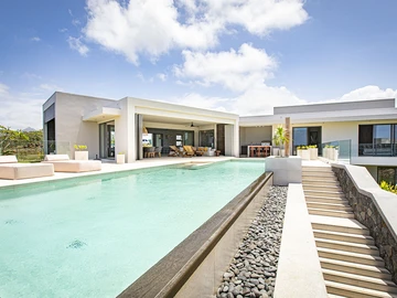 4 Bedroom Villa