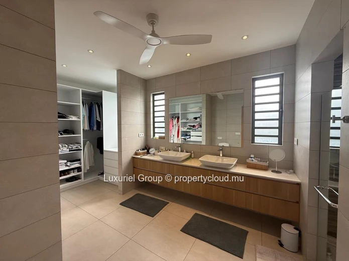 Contemporary Villa with Private Pool for Long-Term Rent in Grand Baie