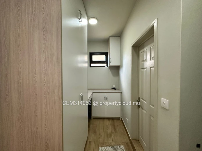 Cozy 2-Bedroom Apartment in the Heart of Trou-aux-Biches