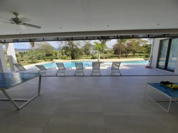 4 Bedroom Villa