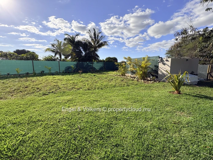 FOR RENT - A New 2-Bedroom house in Tamarin