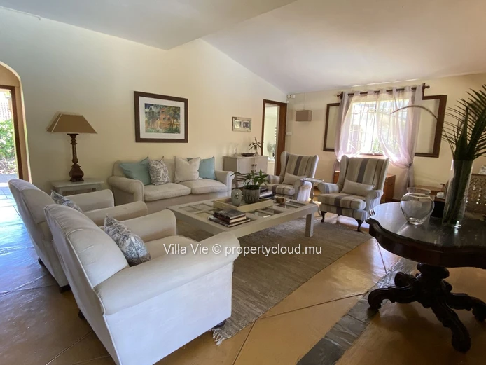 Grand Gaube - 4-bedroom family home with swimming pool and independent studio