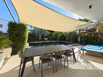 5 Bedroom Villa