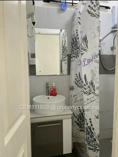 Appartement moderne de 3 chambres au rez-de-chaussée à vendre à Pereybere 
