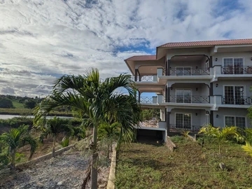 5 Bedroom Apartment