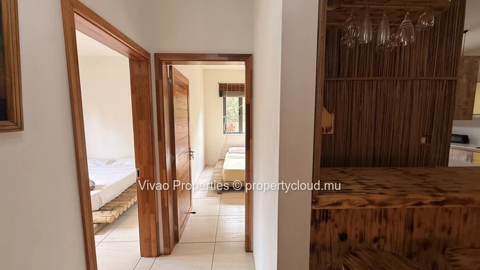 Appartement de 3 chambres en R+2 à vendre à Flic en Flac avec piscine0 Rs