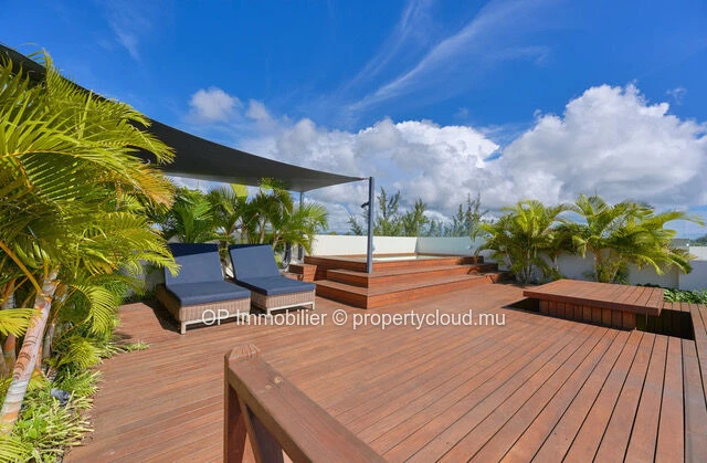 Penthouse 2 chambres avec piscine privée à vendre à Péreybère