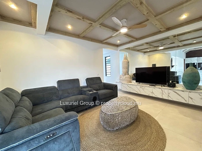 Élégante villa 3 suites avec jardin – Mont Mascal